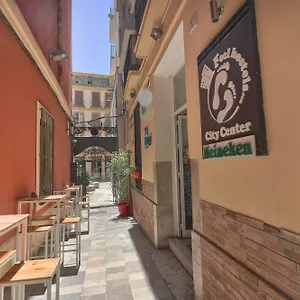  Hostel Feel City Center